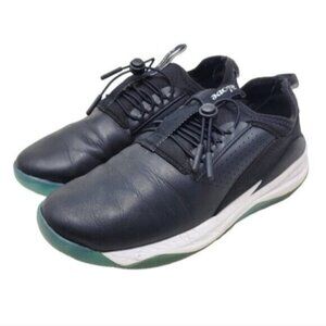Clove | Low Top Nursing Pull Strap Sneaker Shoes CL005 Black